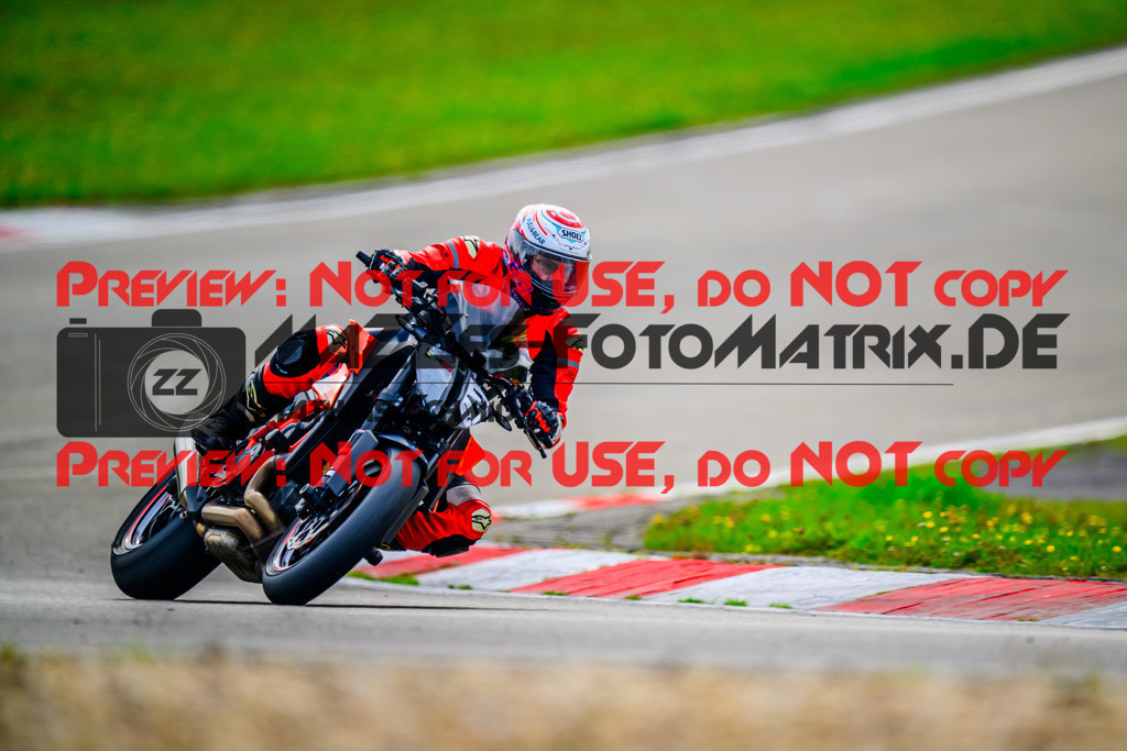 MaZZes_FotoMatrix_240910_6007705_8891 | ROT