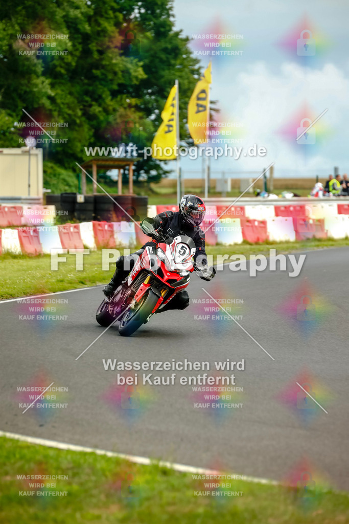 VBK-4373 | Hier findet Ihr Bilder von Touristenfahrten auf der Nürburgring Nordschleife oder von anderen Veranstaltungen die ich besucht habe. Viel Spass beim Durch Schauen 