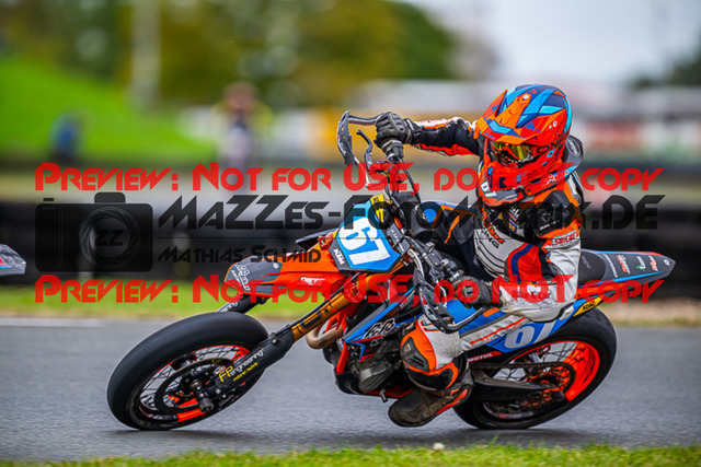 MaZZes_FotoMatrix_231001_1355 | UE40