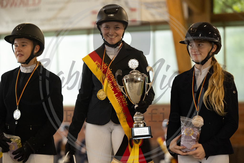 994A2911 | sabrinanicolaifotografie - Realisiert mit Pictrs.com