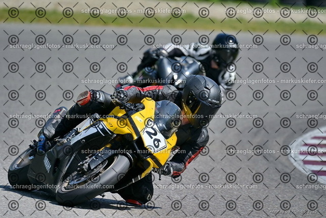 26BT02-1473 | markuskiefer.com - Realisiert mit Pictrs.com