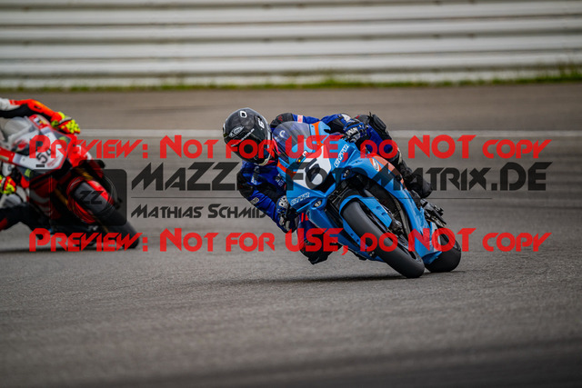 MaZZes_FotoMatrix_240701_6007705_2970 | WEISS