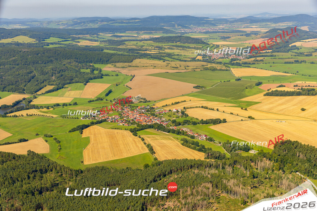 Schrägluftbild  Eckardts  Schwallungen - Das Luftbild wurde 2025 vom UL-Flugzeug heraus erstellt (ohne Drohne- keine Drohnenaufnahme ) - Hochauflösende Luftaufnahme -Nicht vergleichbar mit Google Maps oder Satelittenbilder- Die Geschenkidee !Mit Lizenz und Bildrechte bestellbar