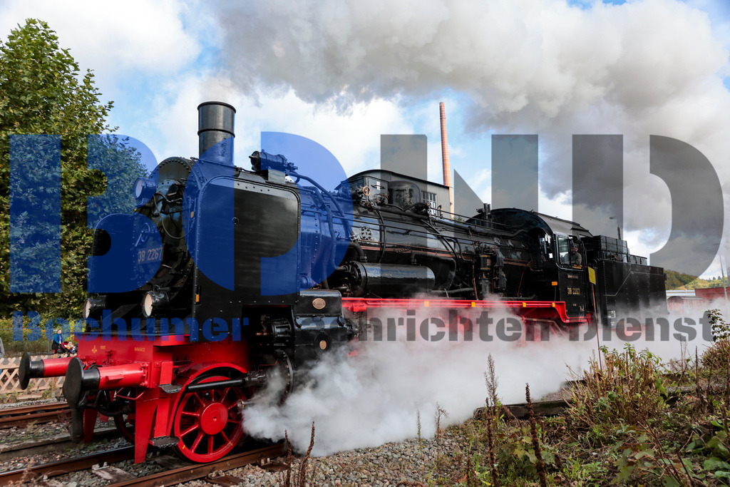  15.10.2023 - 
 | Sebastian Sendlak / Bochumer Nachrichtendienst (BOND) - Herbstfest im Eisenbahnmuseum Bochum - Realisiert mit Pictrs.com