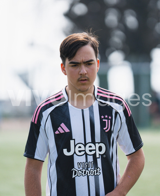 juv_lut_fmachado-0065 | Images from the Juniors B match between Juventus Academy and FC Lutry, played on 18 March 2026 in Lutry, Switzerland, featuring players, coaching staff and match action throughout the game.