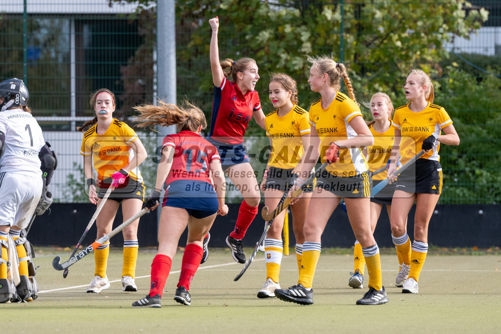 SFE_20231021_0097 | Deutsche Meisterschaft Weibliche U16 Halbfinale Düsseldorfer HC - Harvestehuder THC am 21.10.2023 in Köln (Düsseldorfer Hockeyclub 1905 e.V.), Photo: Stephan Fehrmann 2023 (Sports-Gallery)