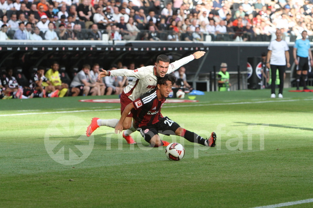 Keita Kosugi (26) vs.Arijon Ibrahimović (21) | Online-Shop | monipfaff.de - Realisiert mit Pictrs.com
