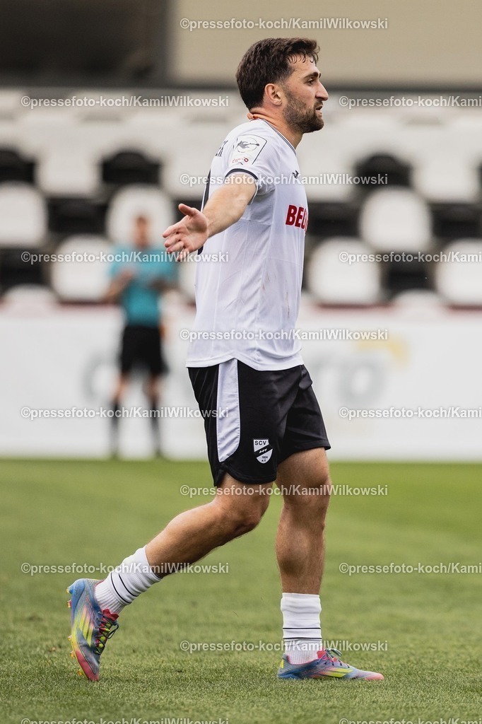 xkwi15072501058 | 15.07.2025, xkwix, Fußball, SC Verl - 1. FC Bocholt, Sportclub Arena: Torjubel nach dem Tor zum 2:1 durch Berkan Taz (SC Verl #10) 