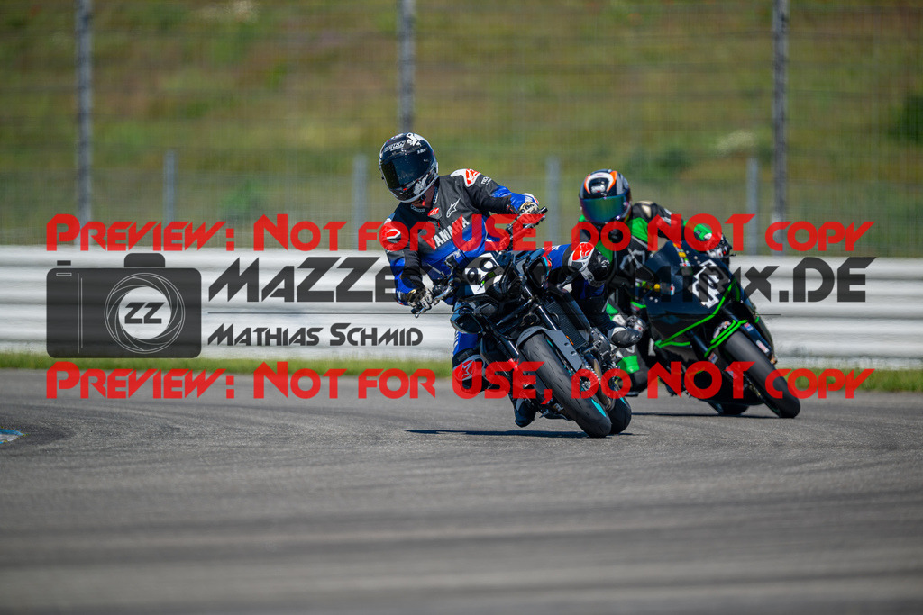MaZZes-Fotomatrix-20260523-112136 | GRUEN