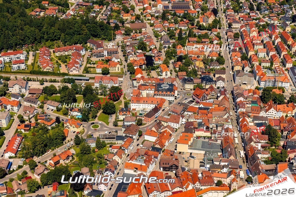 Luftaufnahme der Stadt Füssen - Die Luftaufnahme wurde 2025 vom UL-Flugzeug heraus erstellt ( keine Drohne ) - Hochauflösende Luftaufnahme - für professionelle Ausdrucke geeignet. Die Geschenkidee !Mit Lizenz und Bildrechte bestellbar