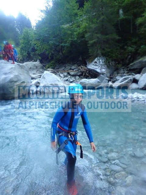 P8150085 | Bestelle die Bilder deines Berg- oder Wasser-Abenteuers mit Mountain Sports bequem von zu Hause aus direkt über unseren Online Fotoshop von pictrs.com. - Realisiert mit Pictrs.com