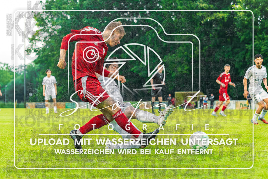 Landesliga Herren LG - TSV Ottersberg vs. TV Jahn Schneverdingen | Bjarne Kämmer (TV Jahn Schneverdingen #5), Keisuke Morikami (TSV Ottersberg #26); Landesliga Herren LG - TSV Ottersberg vs. TV Jahn Schneverdingen am 29.05.26 in Wümmestadion, Ottersberg - Realisiert mit Pictrs.com