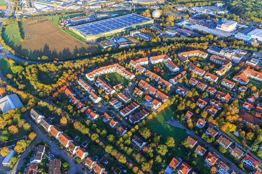 Luftbild: Getreideviertel im Ortsteil Pflugfelden in Ludwigsburg im Bundesland Baden-Württemberg in Deutschland. Foto: IMG_119114.jpg vom 14.10.2019 durch Werner Riehm/FLY-FOTO.de