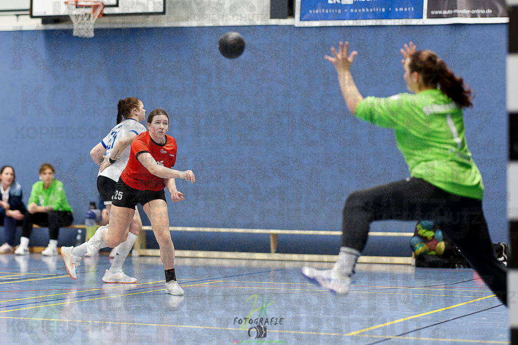 Frauen 2. Bezirksklasse; SG Rechtenbach - HSG Linden II | Frauen 2. Bezirksklasse; SG Rechtenbach - HSG Linden II am 16.11.2025 in Rechtenbach (Sporthalle Rechtenbach)Photo © 2025 - Jörg Heinrich - Realisiert mit Pictrs.com