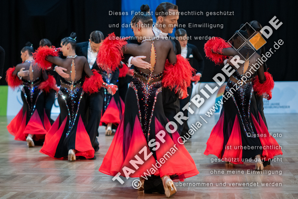 20250118-11878 | Hier finden Sie Tanz Bilder vom Latein und Standard Formationen tanzen. Sportbilder vom Tanzsport. Schöne Fotos und von Weltmeisterschaft, Europameisterschaft, Bundesliga, Regionalliga, Oberliga und Landesliga sowie von GOC Stuttgart, DanceComp, WM Bremen