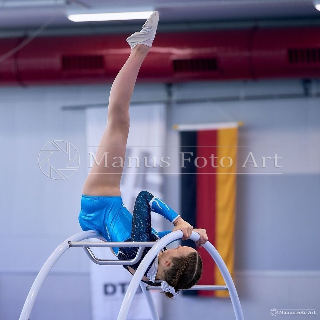 2024-06-20-1-A-DSC03075 | Professionelle Sportfotografie in Hamburg, Schleswig-Holstein und Niedersachsen – spezialisiert auf Rhönrad, Geräteturnen, Leistungsturnen und rhythmische Sportgymnastik. Bundesweite Begleitung von Rhönrad-Events. Jetzt Sport-Fotos - Realisiert mit Pictrs.com