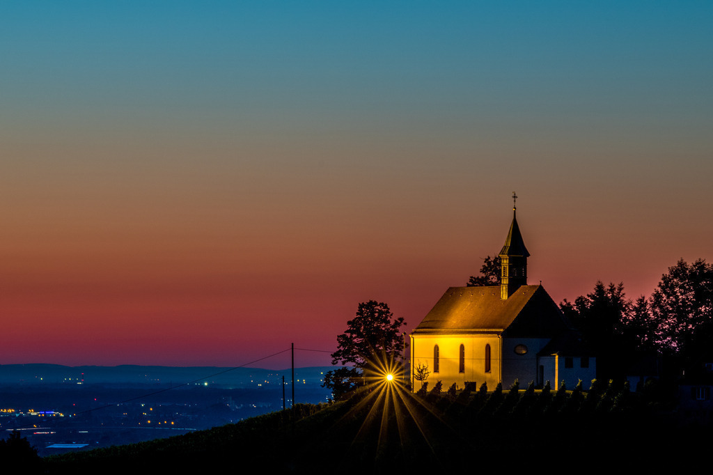 St, Jakobuskapelle in Gengenbach | Abendstimmung bei der St, Jakobuskapelle in Gengenbach - Realisiert mit Pictrs.com