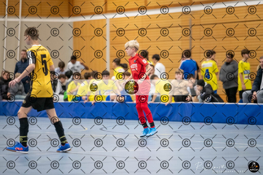 20241130_FCR-Hallenturnier-D-2_047 | Sport und Naturfotografie von Roberto Esposito zeigt echte Momente Bewegung und die Schönheit der Natur. Ausdrucksstarke Bilder schaffen Emotionen.