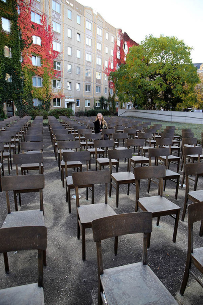 Foto: Leipzig - Synagogendenkmal | Das Team hinter BILDLEXIKON LEIPZIG bündelt historische wie aktuelle Informationen über die Stadt Leipzig in Text und Bild auf einer Plattform und stellt diese der interessierten Öffentlichkeit zur Verfügung.