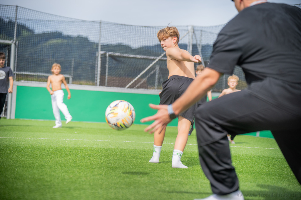 2025-09JP Hockey-Camp-Widnau-1414 | "Fussifoto.com – Ihr Ansprechpartner für hochwertige Fotografie! Entdecken Sie kreative Bilder und professionelle Dienstleistungen. Kontaktieren Sie uns für Ihre Projekte!"