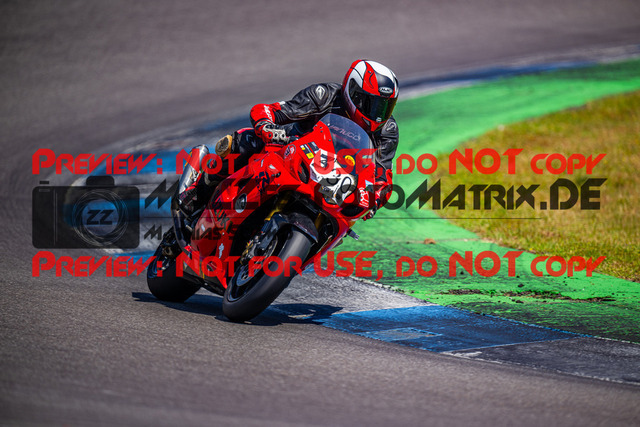 MaZZes_FotoMatrix_240520_6007705_4237 | GELB