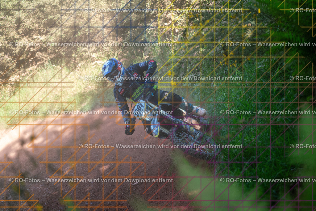 Wolfshausen 3 Lauf -741 | Sportfotografie von RO-Fotos: Motorsport, Motocross, Enduro, Laufveranstaltungen und Triathlon. Professionelle Fotos von Sportlern und Events. - Realisiert mit Pictrs.com