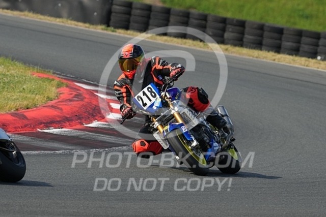 2024_05_19_PBK_43992 | Sportfotografie; SlowMotion; Video; Rennstrecke; Hafeneger; Speer; Racing; RSE; BMW; CBO; Trackday; Motorsportarena; Hockenheimring; Brno; Most; Barcelona; Valencia