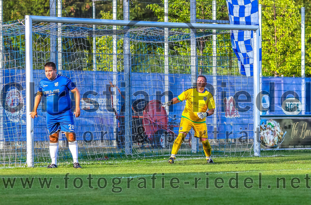 2023-07-25_079_FC_Langengeisling_III_gegen_SV_Riedmoos_III | Erding, Deutschland, 25.07.2023:
Fußball, C-Klasse 2023 / 2024, Testspiel, FC Langengeisling III gegen SV Riedmoos e.V. 1959 III, Endergebnis: 3:5

Foto: Christian Riedel / fotografie-riedel.net