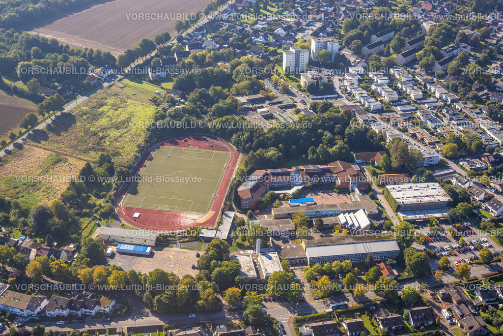 Holzwickede220900626 | Luftbild, Clara-Schumann-Gymnasium, Josef Reding Schule, Sportplatz Schulzentrum, Holzwickede, Ruhrgebiet, Nordrhein-Westfalen, Deutschland