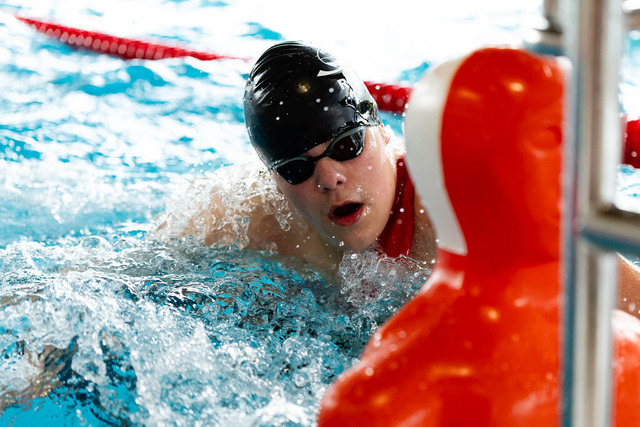 DLRG, Wettkampf, Rettungssport, Landesverbandsmeisterschaften 2026 13.06.2026 | Bedburg, Deutschland - June, 13: Kardell, Nils aus dem Verein DLRG Rheurdt-Schaephuysen im Lauf Nr. 89 der Landesverbandsmeisterschaften 2026 im MonteMare Bedburg. In dem Lauf Nr. 89 traten die Teilnehmenden in der Disziplin 100m Lifesaver gegeneinander an. (Foto: Benedikt Lang (DLRG) - Realisiert mit Pictrs.com
