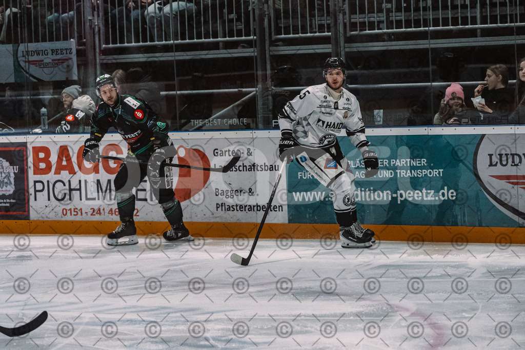 Alligators_vs_Passau_26_12_2025-048 | Höchstadt Alligators Fotogalerie: Eishockey-Action aus Franken. Professionelle Spielfotos, Portraits & Stadionbilder zum Download. Jetzt entdecken! - Realisiert mit Pictrs.com
