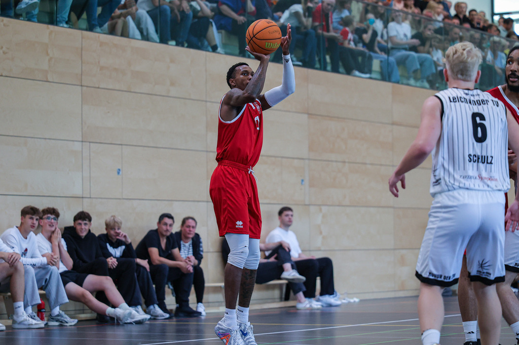 Pro A BAYER GIANTS vs Leichlinger TV  Test-66 | Fotos von Basketballspielen aus dem Raum NRW fotografiert von Gero Mueller-Laschet und Daniel Schaefer - Realisiert mit Pictrs.com