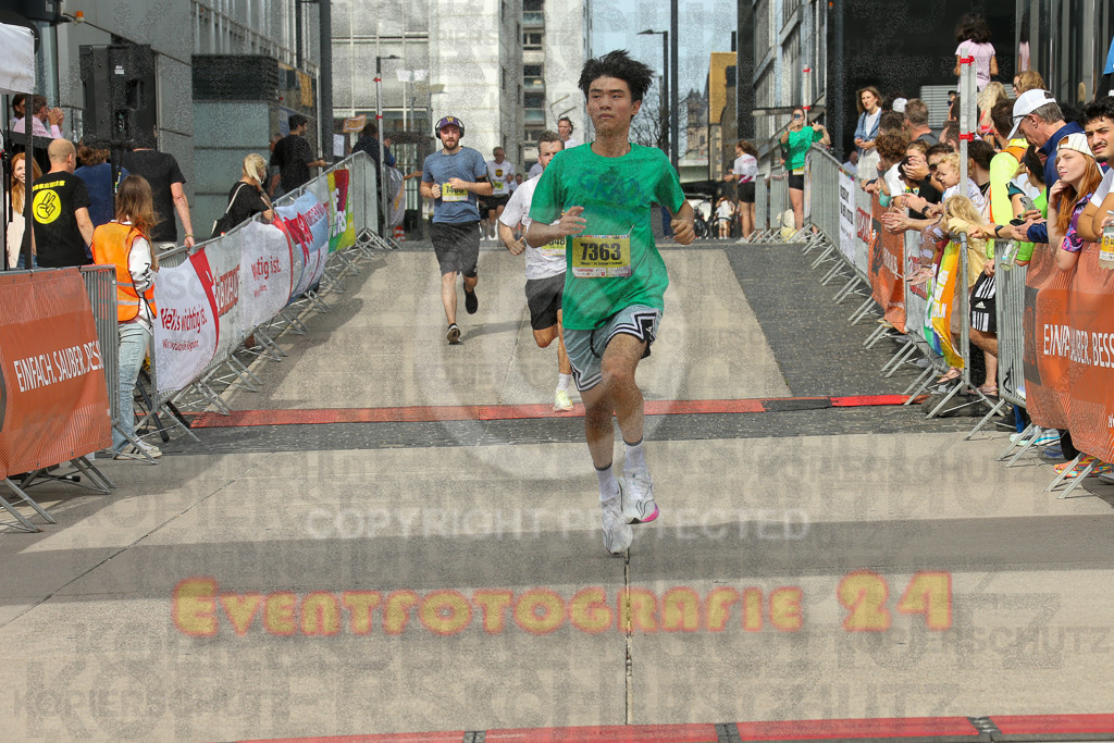 250920_1327_EX1_4735 | Sportfotografie im Rhein-Sieg Kreis, Köln, Bonn, NRW, Rheinland Pfalz, Hessen, etc. Unser Tätigkeitsfeld umfasst den Laufsport vom Volkslauf über den Marathon, Duathlon, Triathon bis zum Ultralauf wie Kölnpfad Ultra oder Schindertrail.