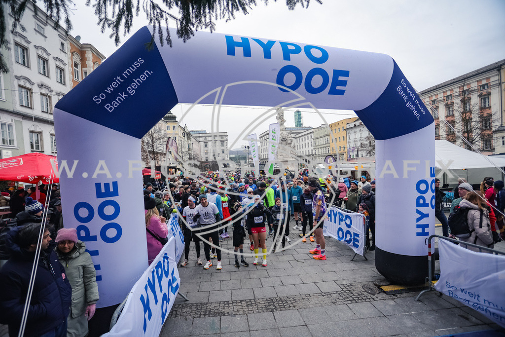 SILVESTERLAUF LINZ 25 | Linz, AUSTRIA, 31. Dezember 25, TRIRUN SILVESTERLAUF LINZ 25 , Image shows: 
Photo: WAPICS / BINDER Manuel