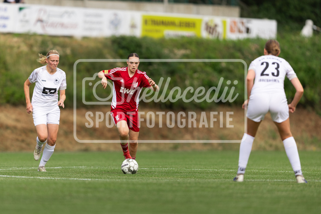 Fußball I Frauen I Testspiel I SpVg Aurich - DJK Arminia Ibbenbüren I 15349 | realhellocedii - Realisiert mit Pictrs.com
