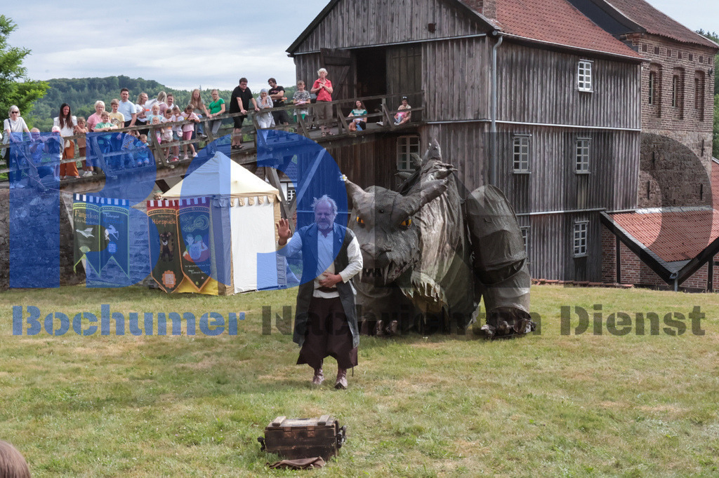 SES_MKRLHE20250705-34 | bond - Realisiert mit Pictrs.com