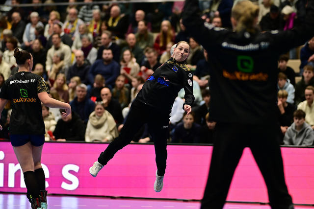 Handball I Frauen I Saison 2025-2026 I 1. HBF I 10. Spieltag I Buxtehuder SV - HSG Bensheim-Auerbach I 79585 | Der Sportfotograf. - Realisiert mit Pictrs.com