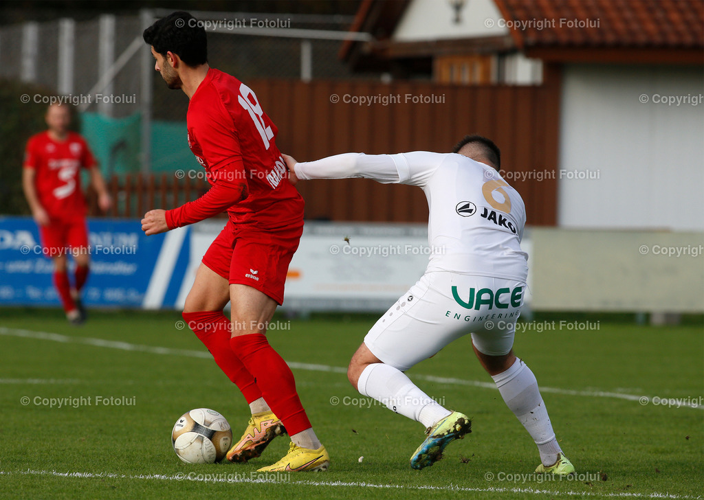 A_LUI_05112022_11 | SPORT FUSSBALL LT1 OOE LIGA ASKOE OEDT-ASK CARE IH STEYR ST.VALENTIN 05.11.2022 IM BILD: BUENYAMIN KARARTAS (OEDT) UND PATRICK BILIC   (ASK ST.VALENTIN) FOTO:FOTOLUI