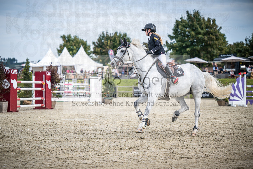 DOS_3771 | Entdecke hochwertige Reitturnierfotos von Foto Oger. Professionell, emotional und authentisch – jetzt Lieblingsmomente im Shop bestellen.Deutschlandweite Turnierfotografie. - Realisiert mit Pictrs.com