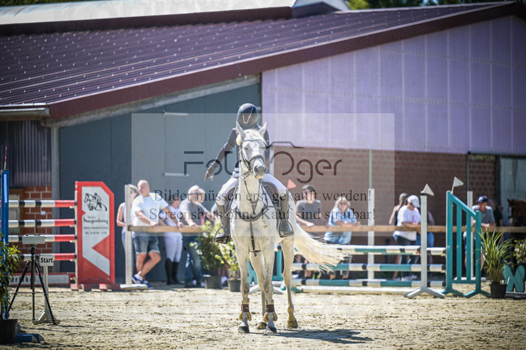 DOS_0746 | Entdecke hochwertige Reitturnierfotos von Foto Oger. Professionell, emotional und authentisch – jetzt Lieblingsmomente im Shop bestellen.Deutschlandweite Turnierfotografie. - Realisiert mit Pictrs.com