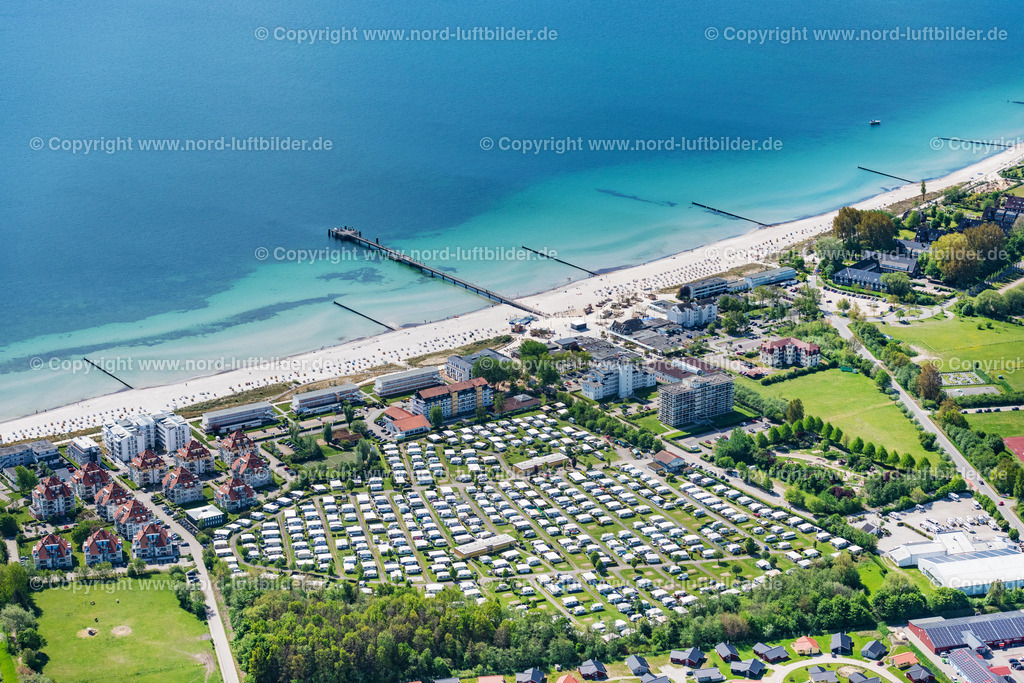 Grossenbrode_ELS_9040150522Jpg | GROßENBRODE 15.05.2022 Ortsansicht an der Meeres-Küste der Ostsee in Großenbrode im Bundesland Schleswig-Holstein. // Townscape on the seacoast of Baltic Sea in Grossenbrode in the state Schleswig-Holstein. Foto: Martin Elsen