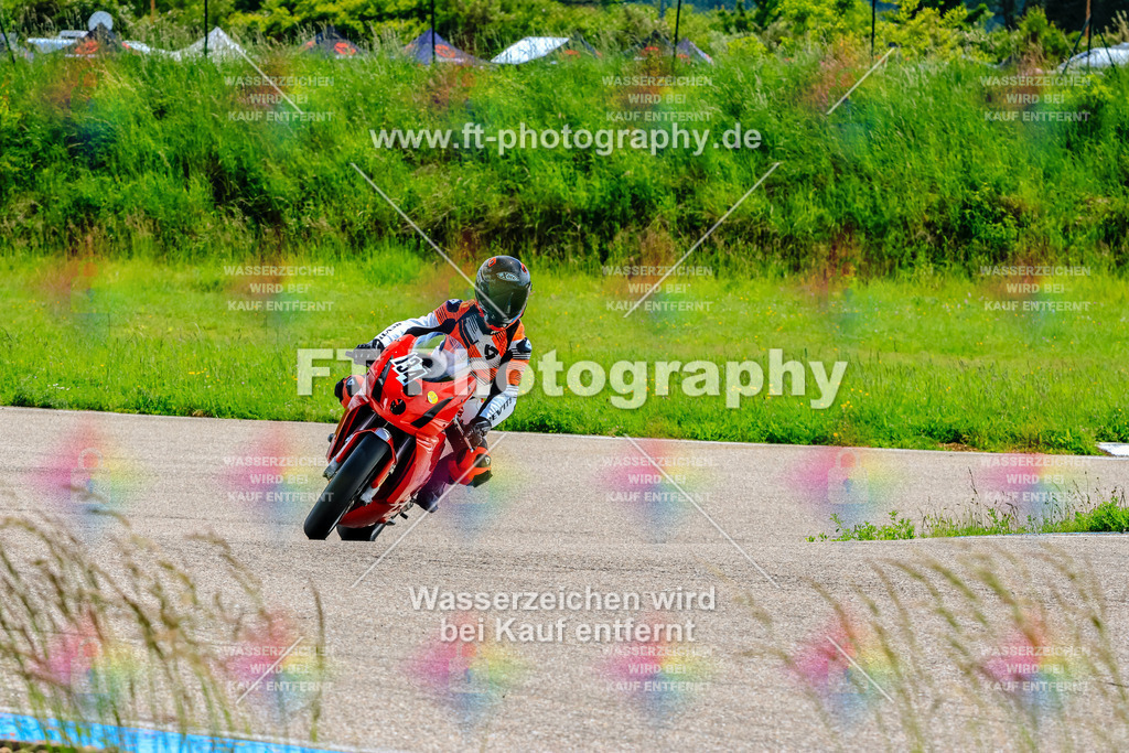 MotoTeam-0317 | Hier findet Ihr Bilder von Touristenfahrten auf der Nürburgring Nordschleife oder von anderen Veranstaltungen die ich besucht habe. Viel Spass beim Durch Schauen 