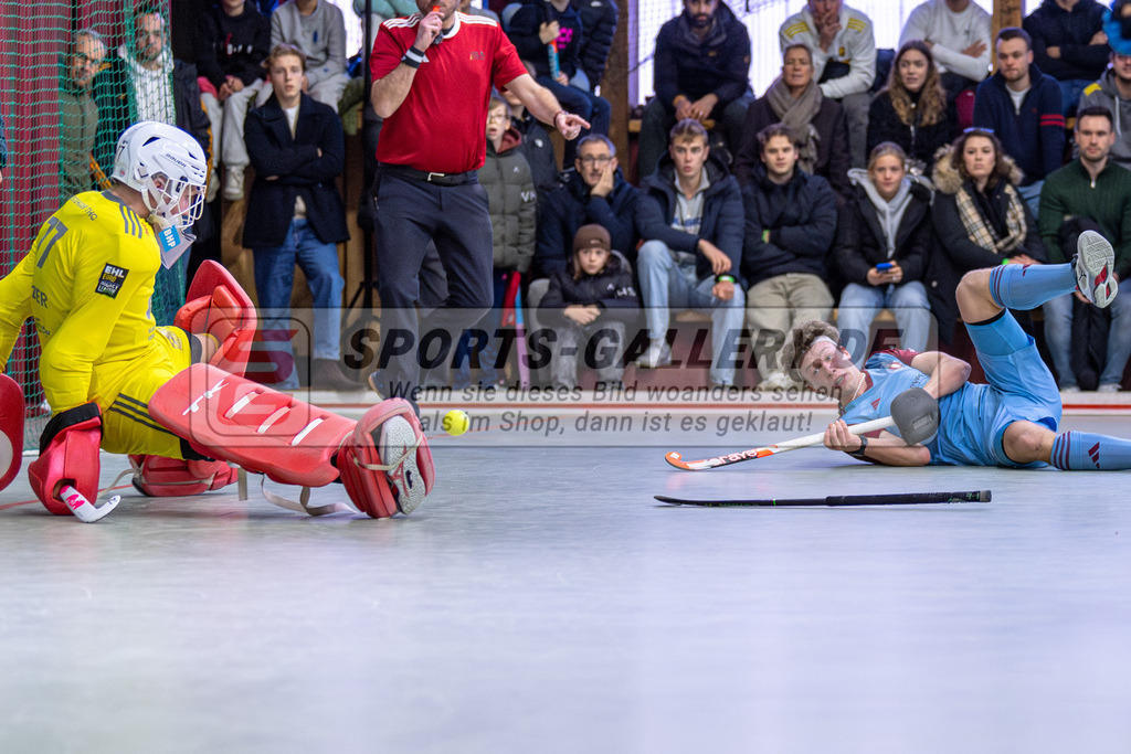 SM_2025-01-12_mD5_-51 | 1.Bundesliga Hallenhockey  (M) UHC - HTHC / 12:13 (4:5)
