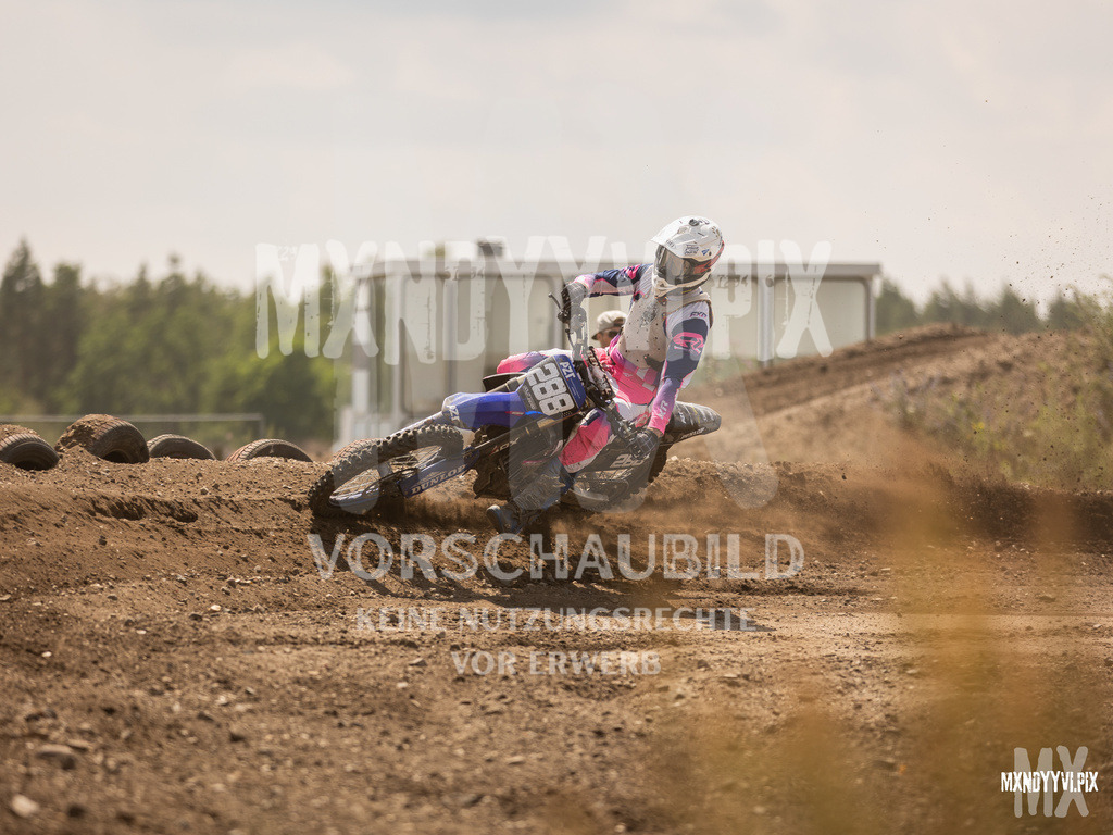 866A1828 | mxndyyvipix