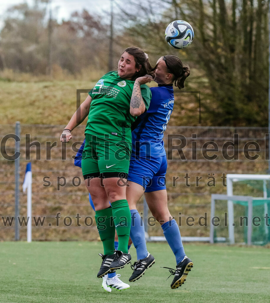 2023-11-19_060_FC_Langengeisling_gegen_FC_Forstern_II | Erding, Deutschland, 19.11.2023:
Fußball, Bezirksoberliga 2023 / 2024, 12. Spieltag, FC Langengeisling gegen FC Forstern II, Endergebnis: 3:0

Laura Schuhbauer (FC Forstern, #24), Lisa Mayer (FC Langengeisling, #6)

Foto: Christian Riedel / fotografie-riedel.net