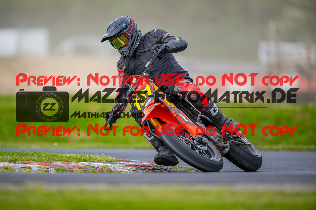 MaZZes-Fotomatrix-20260508-54086 | G4