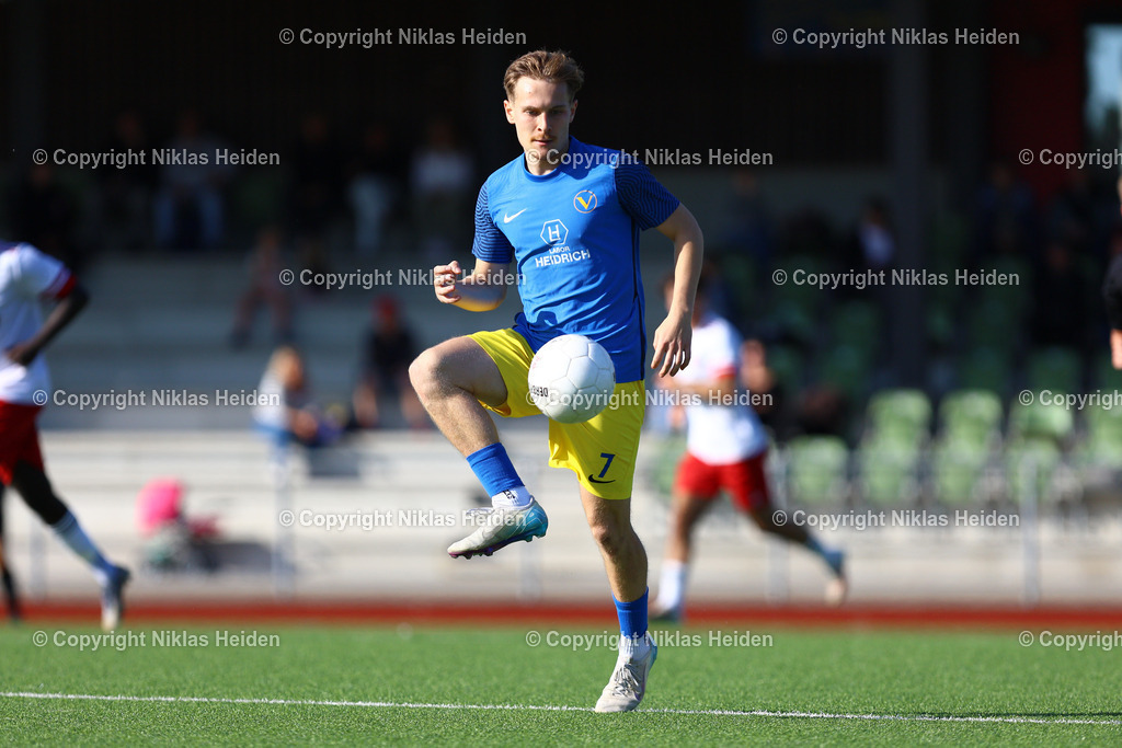NH_NikolaTesla_SCVictoriaHamburg_OberligaHamburg_28092025 | #7 Luca Joel Palzer (SC Victoria Hamburg)Fußball I Herren I Gamesright Oberliga Hamburg I Saison 2025-2026  I 10. Spieltag I Nikola Tesla - SC Victoria Hamburg I 28.09.2025 I Sportplatz Vorhornweg
