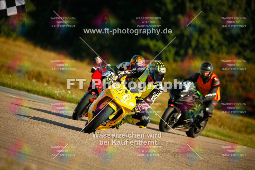 _MOT5711 | Hier findet Ihr Bilder von Touristenfahrten auf der Nürburgring Nordschleife oder von anderen Veranstaltungen die ich besucht habe. Viel Spass beim Durch Schauen 