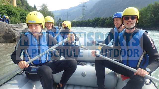 P7200006 | Bestelle die Bilder deines Berg- oder Wasser-Abenteuers mit Mountain Sports bequem von zu Hause aus direkt über unseren Online Fotoshop von pictrs.com. - Realisiert mit Pictrs.com