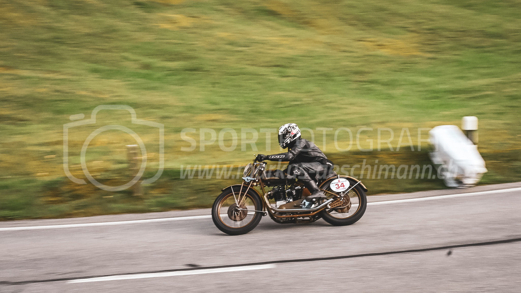 19. Arosa ClassicCar 2023 - 2. September 2023 | 19. Arosa ClassicCar 2023
Arosa, Schweiz
Gartmann Stefan aus Flims mit der Startnummer 6 auf einer Motosacoche C35, Jahrgang 1930, in der Klasse Motorräder.
@arosaclassiccar, @arosa.official, #arosaclassiccar, #arosa, #76curves, #classiccar
Bild: Sportfotografie Markus Aeschimann | www.markus-aeschimann.ch - Realisiert mit Pictrs.com